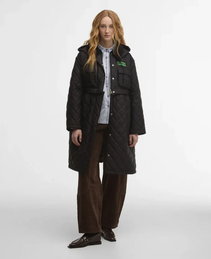 Barbour x GANNI Peplum lång quiltad jacka Barbour x GANNI Peplum lång quiltad jacka